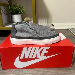 Hey Dude Women’s Peyton Chambray Gray White 121793059